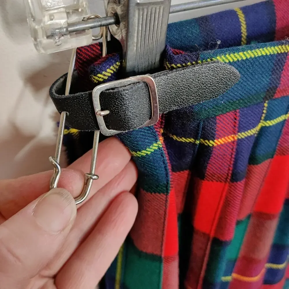 Vintage Deans of Scotland Women's Kilt Small - Picture 5 of 9